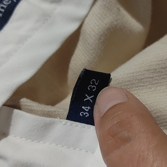 Vineyard Vines Corduroy Harmon Pant - Picture 5 of 11